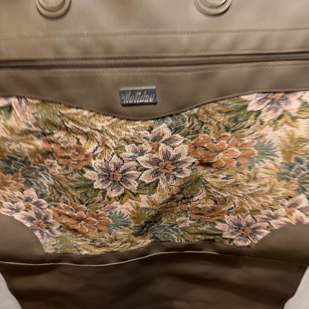 Vintage tapestry & faux leather garment/travel bag - Picture 2 of 5